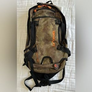 DAKINE Heli Pack 12L Backpack Low Profile Hydration Laptop Sleeve